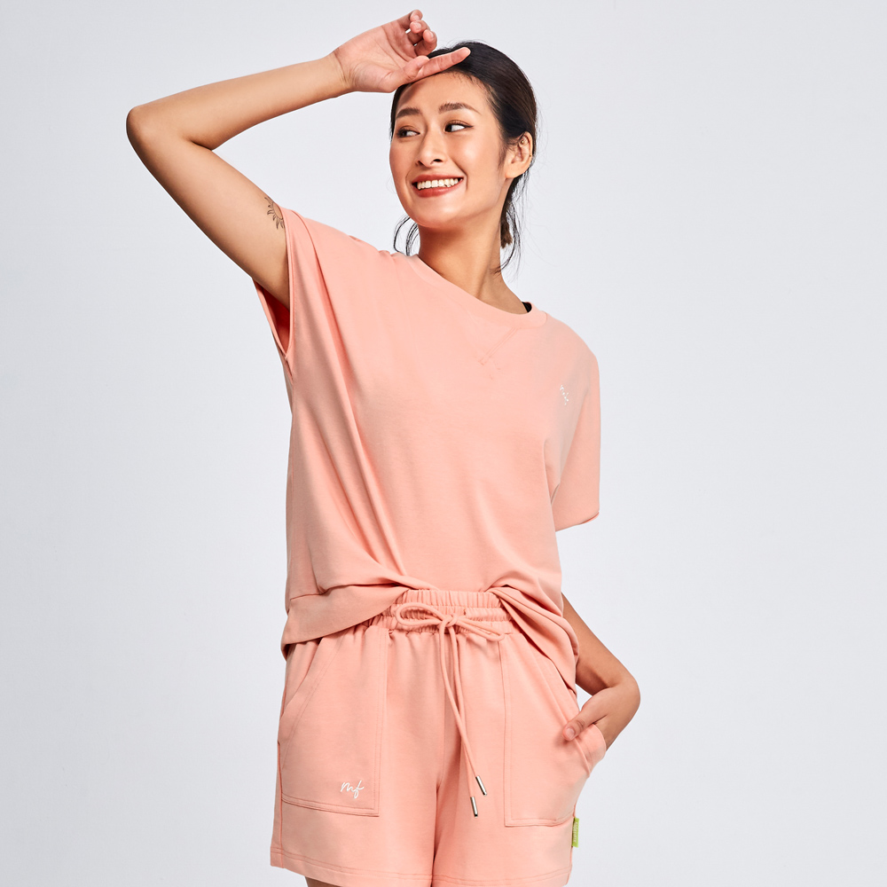 MOLLIFIX 刺繡寬版短袖上衣