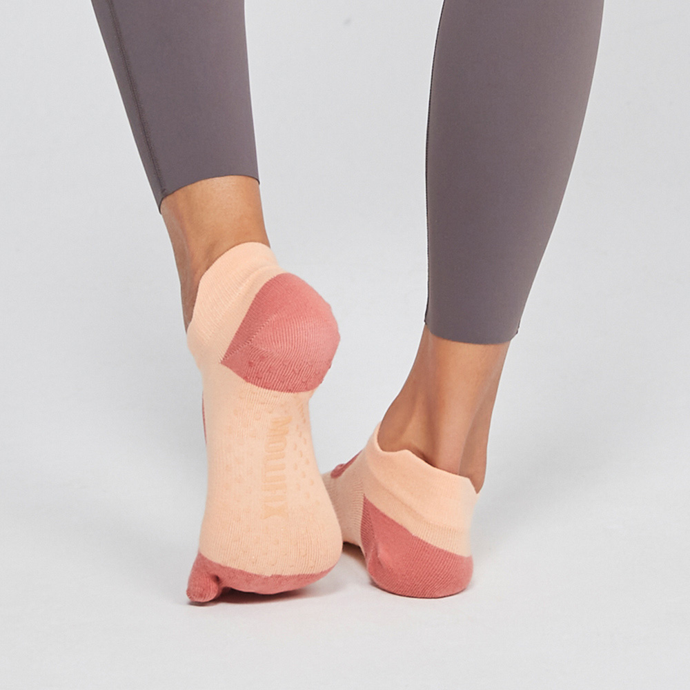 MOLLIFIX 室內止滑五趾運動襪