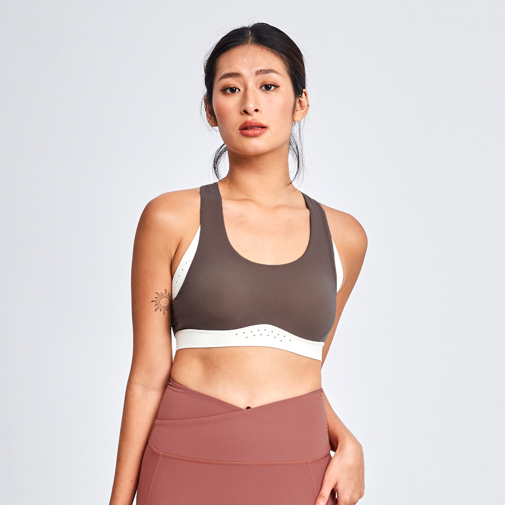 MOLLIFIX 洞洞透氣挖背運動內衣