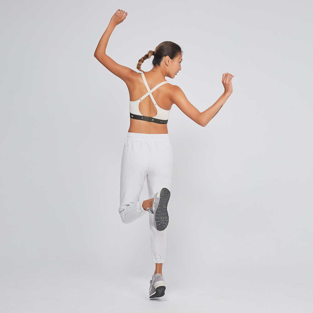 MOLLIFIX 3D防震交叉美背運動內衣