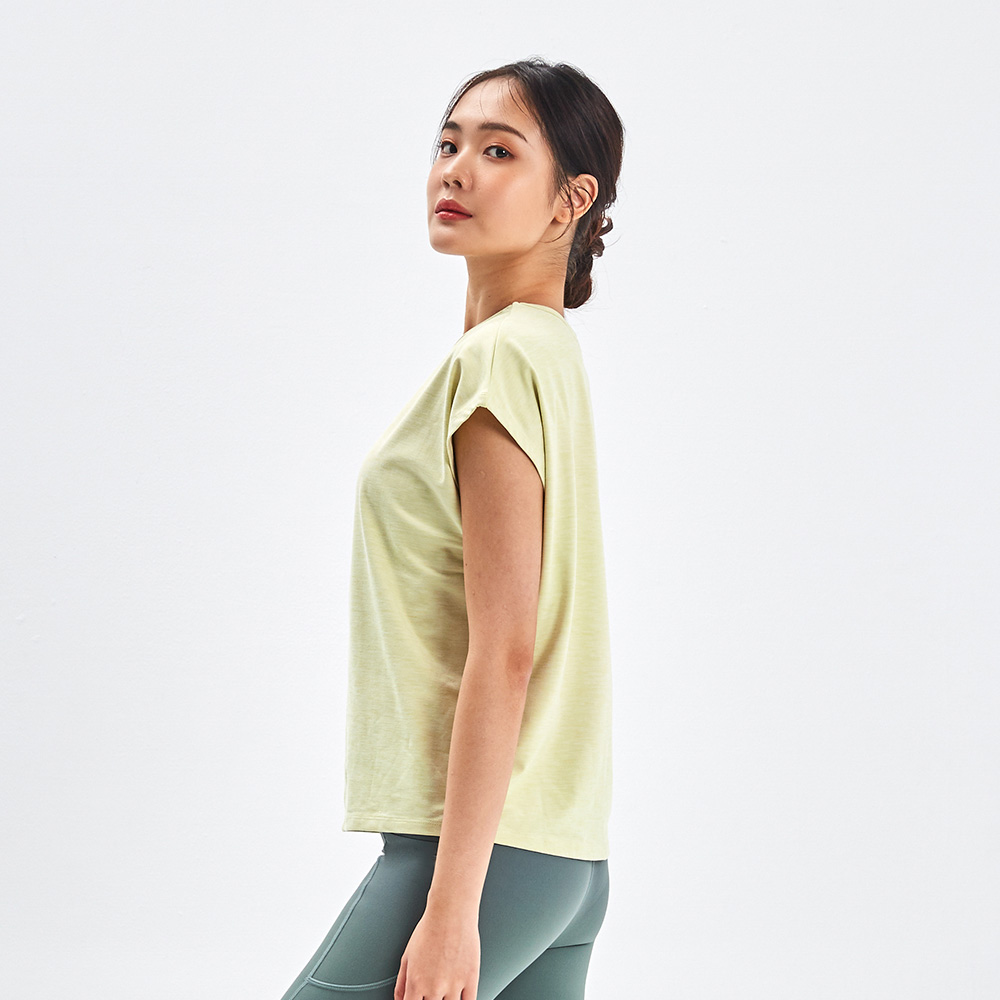 MOLLIFIX 鏤空造型小包袖運動上衣