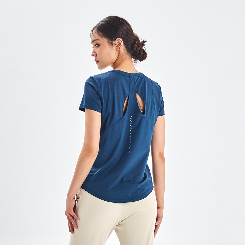 MOLLIFIX 弧形剪接修身短袖訓練上衣