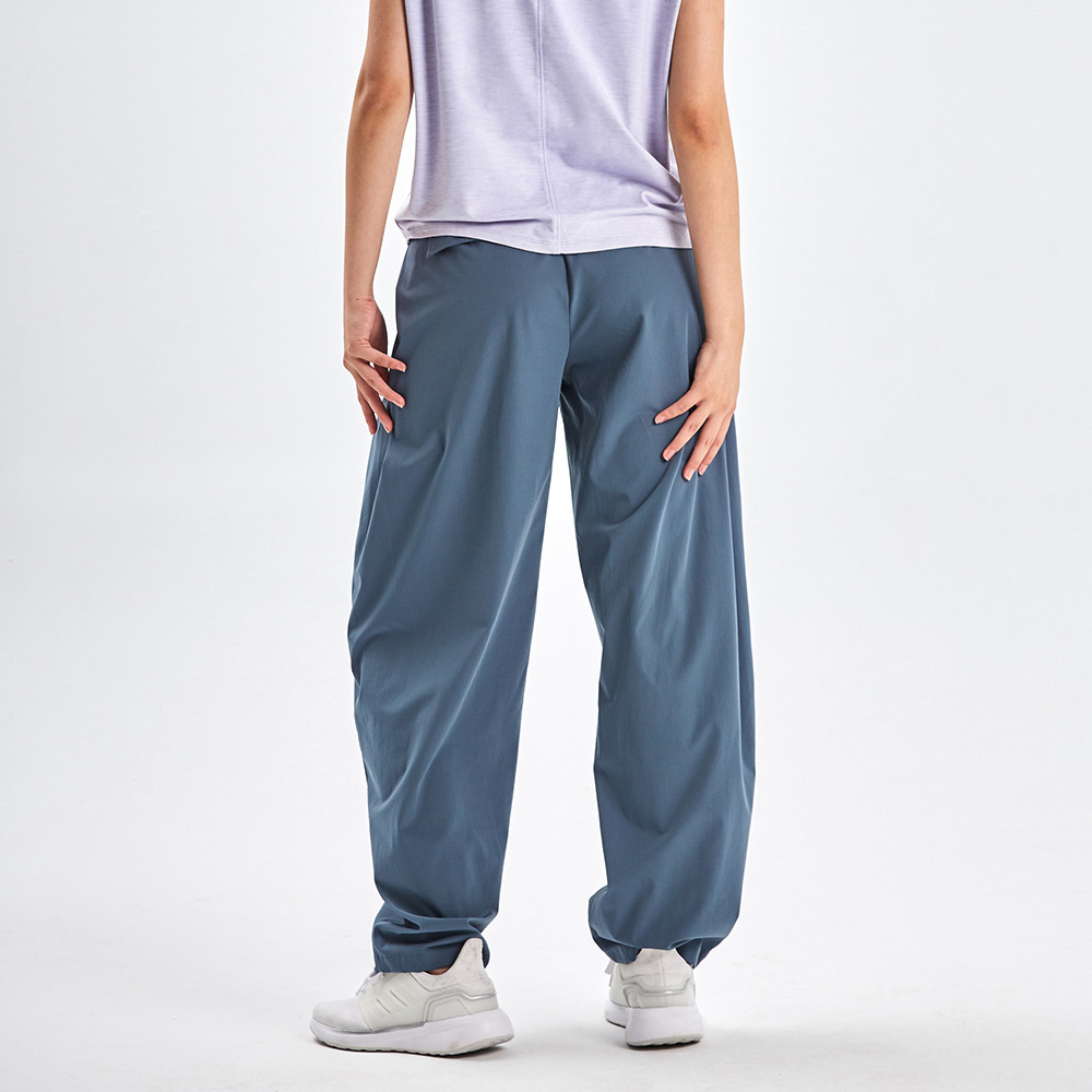 MOLLIFIX 四面彈力繭型長褲