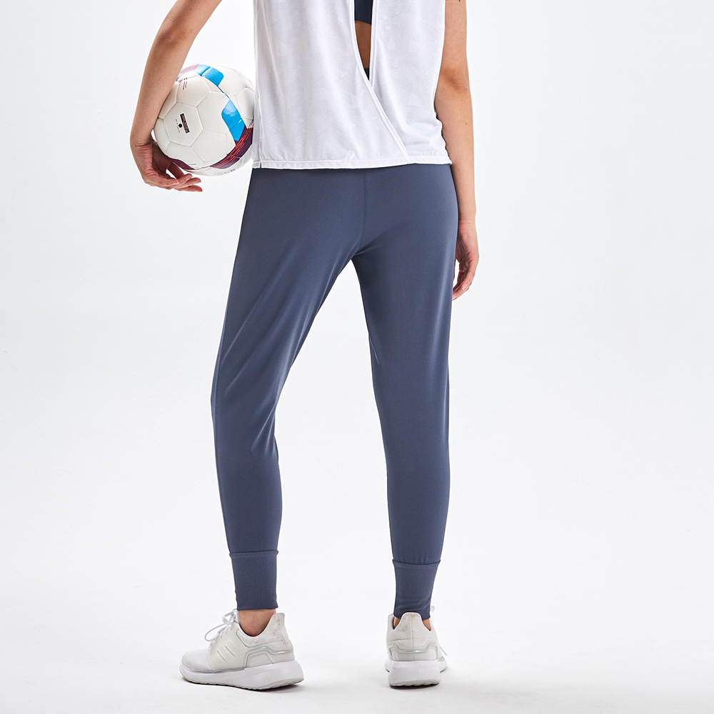 MOLLIFIX 高腰修身百搭束口訓練長褲