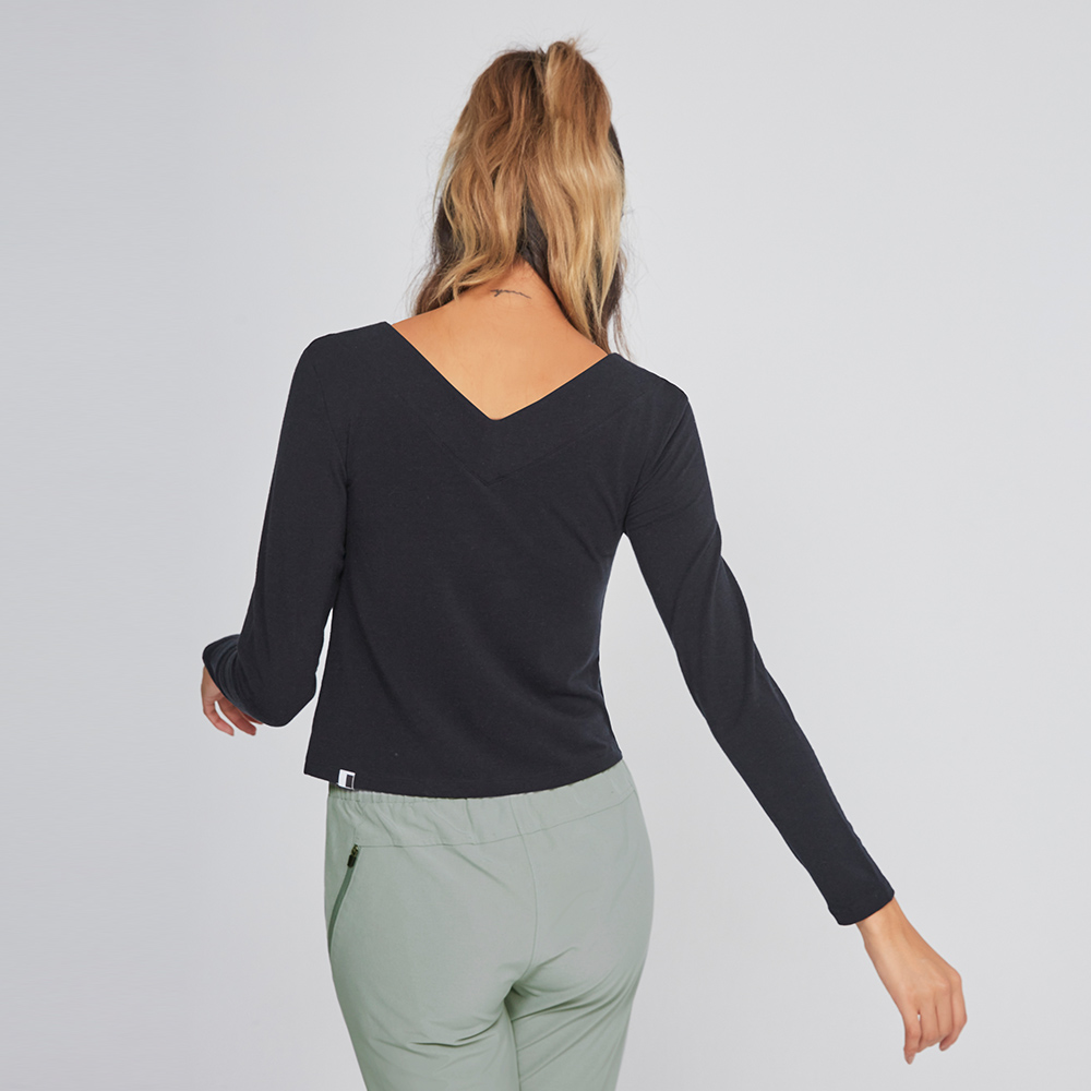 MOLLIFIX WOOLTECH美麗諾羊毛兩面穿扭結上衣