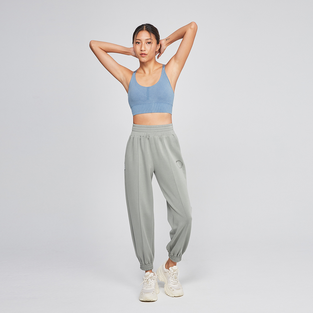 MOLLIFIX 輕盈空氣層運動縮口長褲