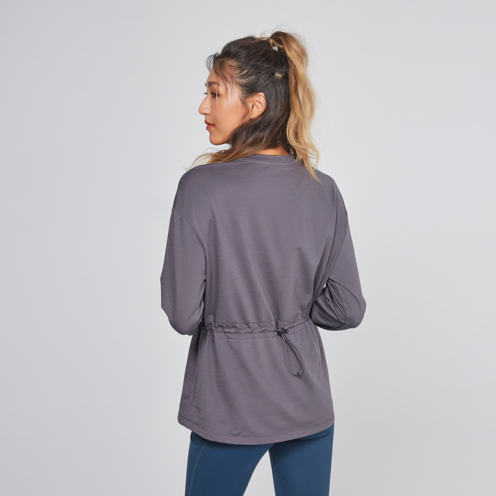 MOLLIFIX 溫暖薄絨收腰長版圓領上衣