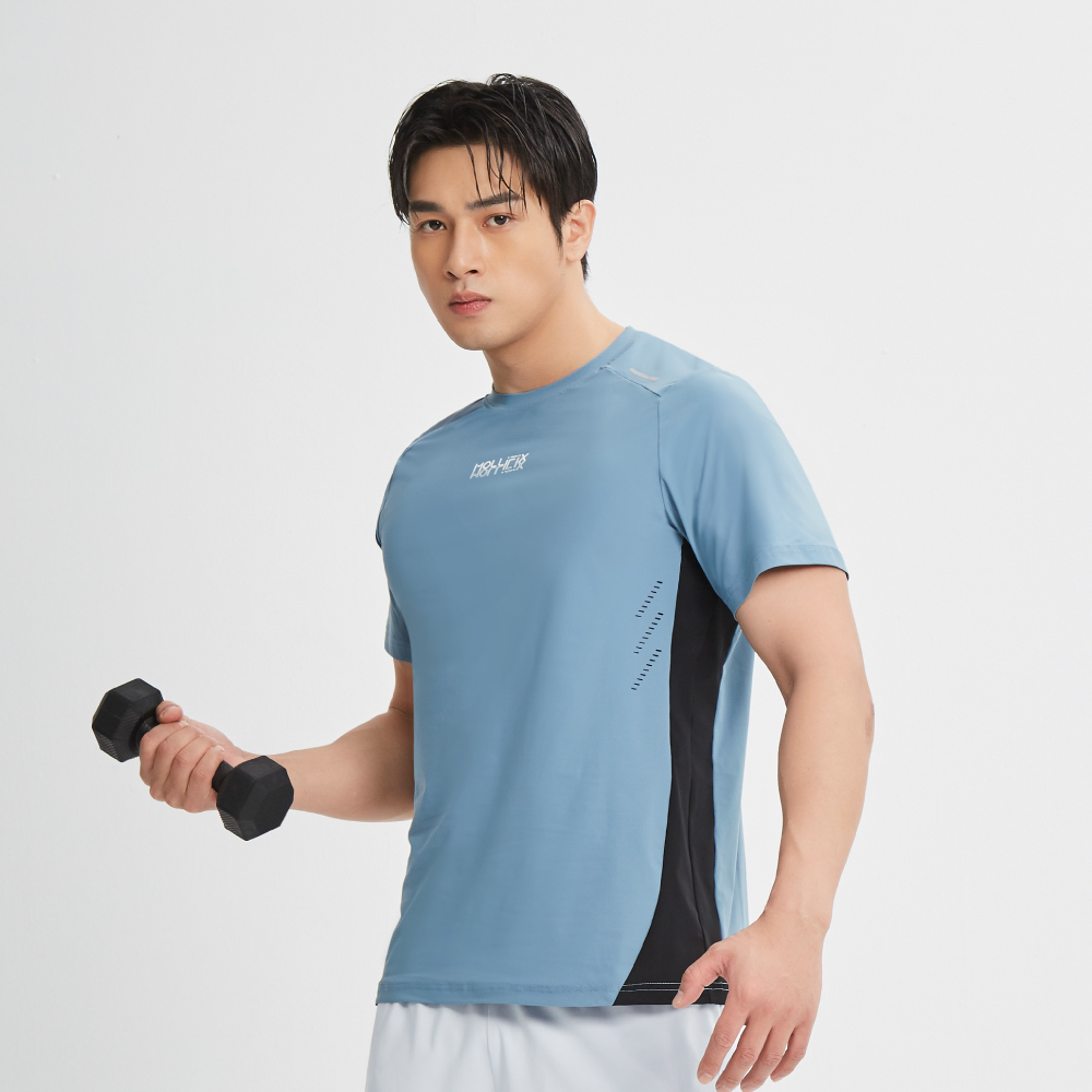 MOLLIFIX 瞬涼抗UV3D版訓練上衣