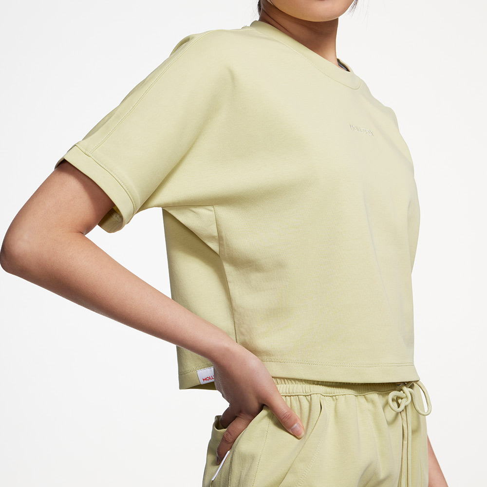 MOLLIFIX 親膚空氣層 簡約短袖上衣