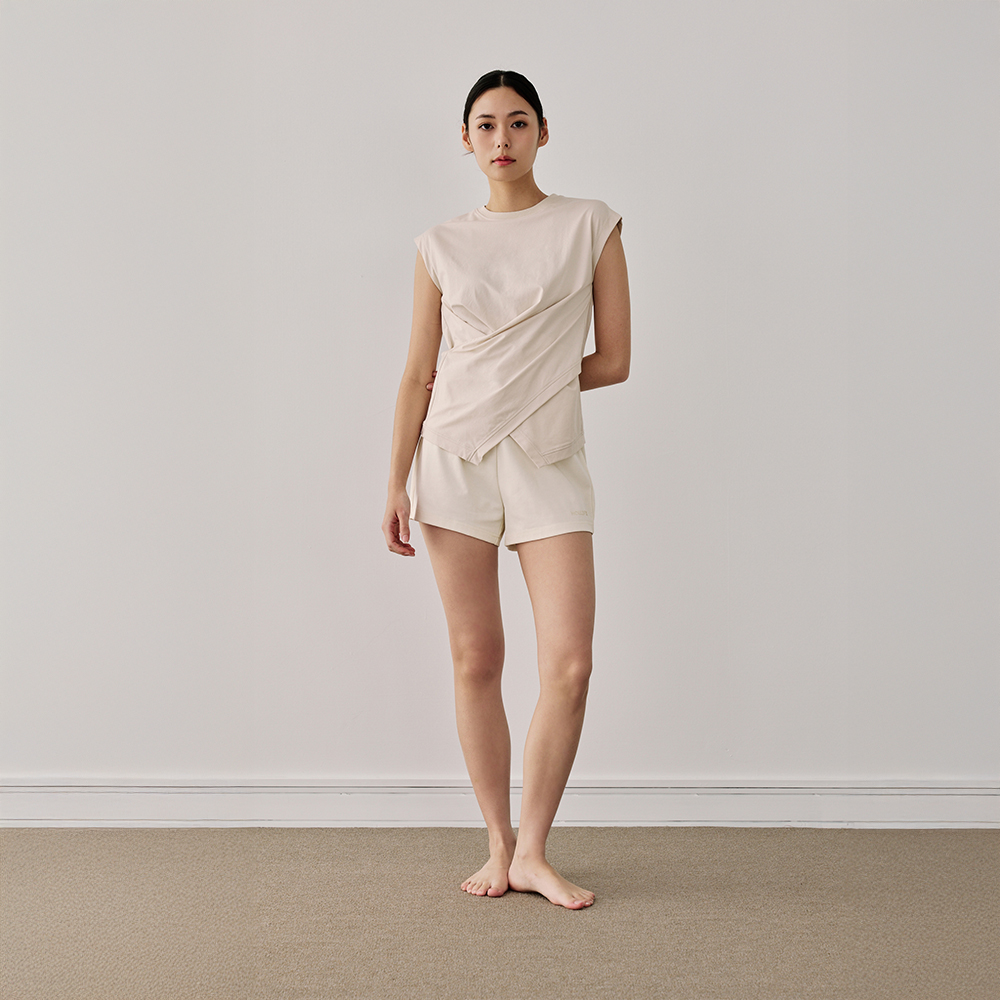 美型抓褶 涼感無袖上衣