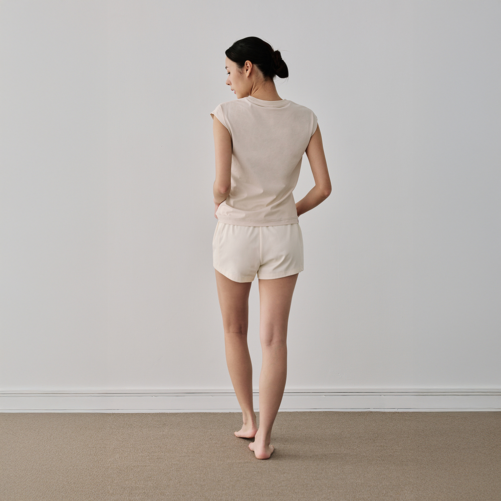 美型抓褶 涼感無袖上衣