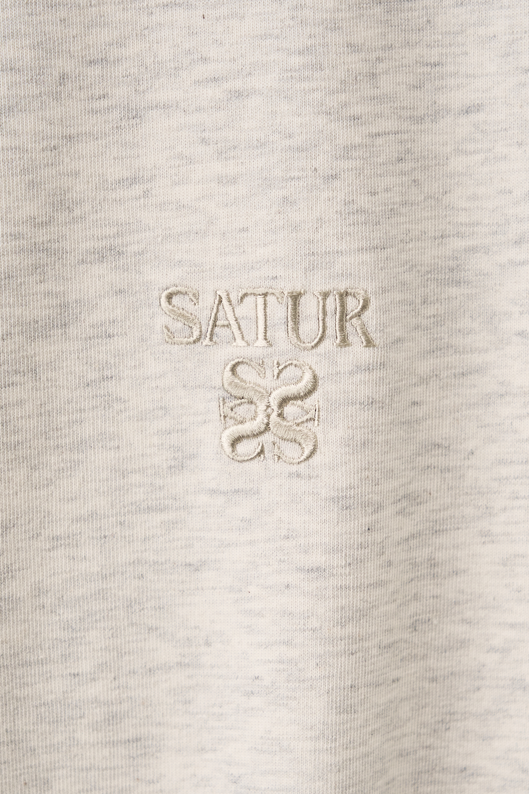 SATUR Loren 經典 Logo 短袖上衣  SA262UTS03