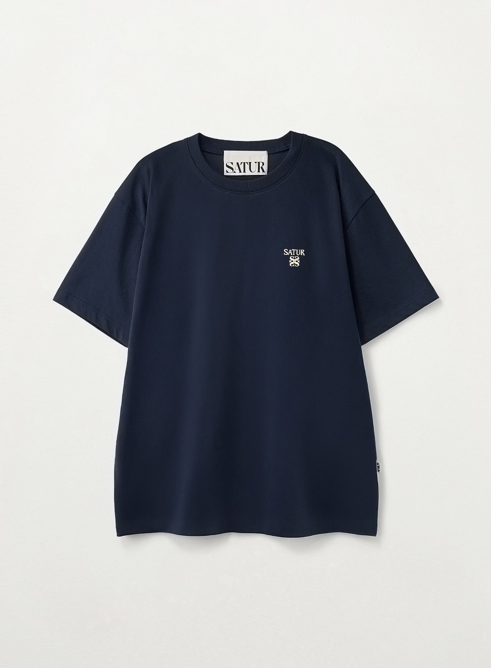 SATUR Loren 經典 Logo 短袖上衣  SA262UTS03