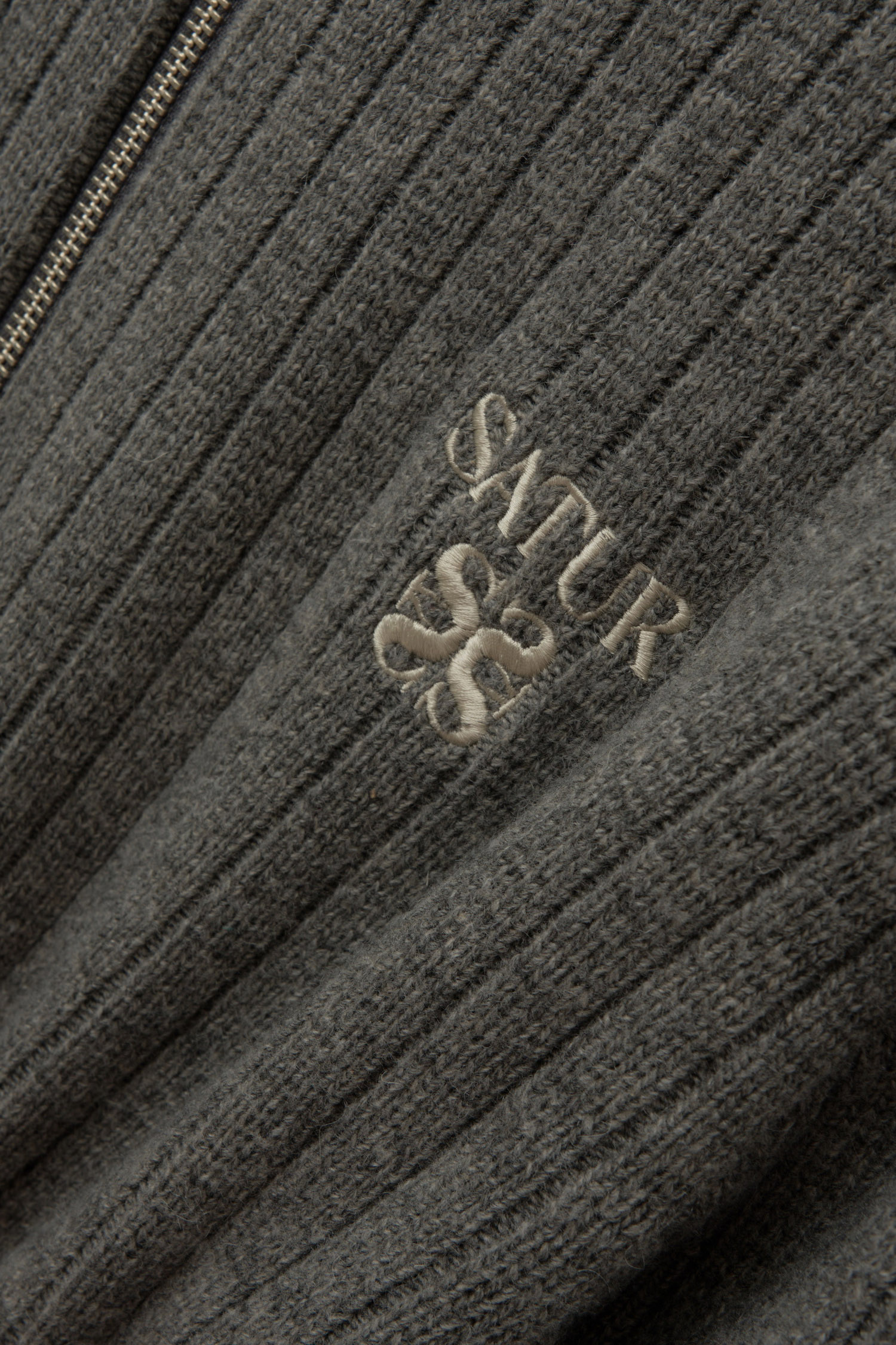 SATUR 抽針立領開襟拉鍊針織衫 (U) Faro Half Neck Knit Zip-up