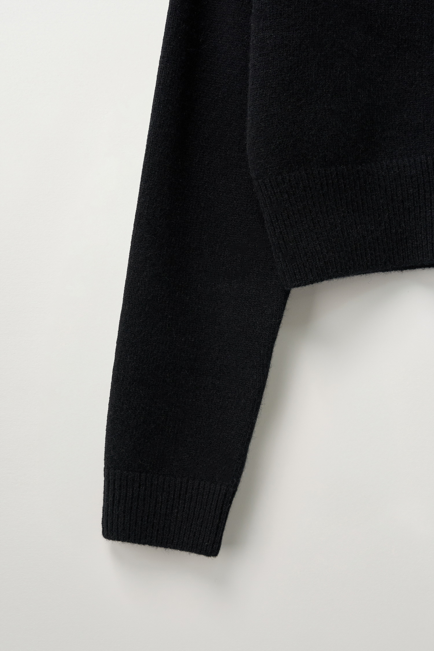 SATUR 羊絨拉鍊針織衫 (W) Signature Logo Cashmere Blend Knit Zip-up