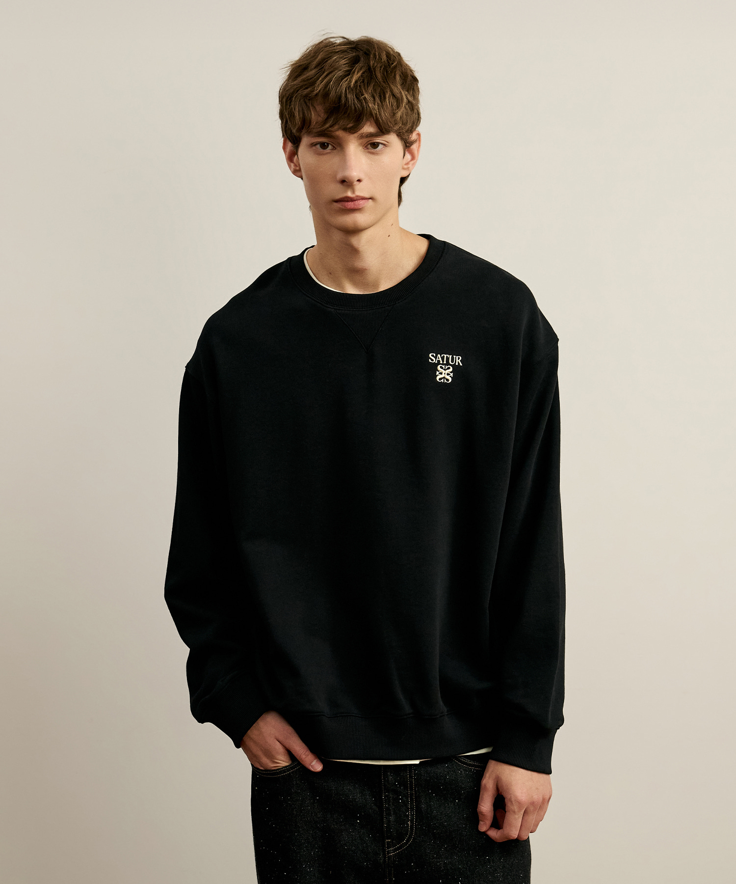 SATUR LOGO針織長袖上衣 (U) Loren Small Logo Sweatshirt