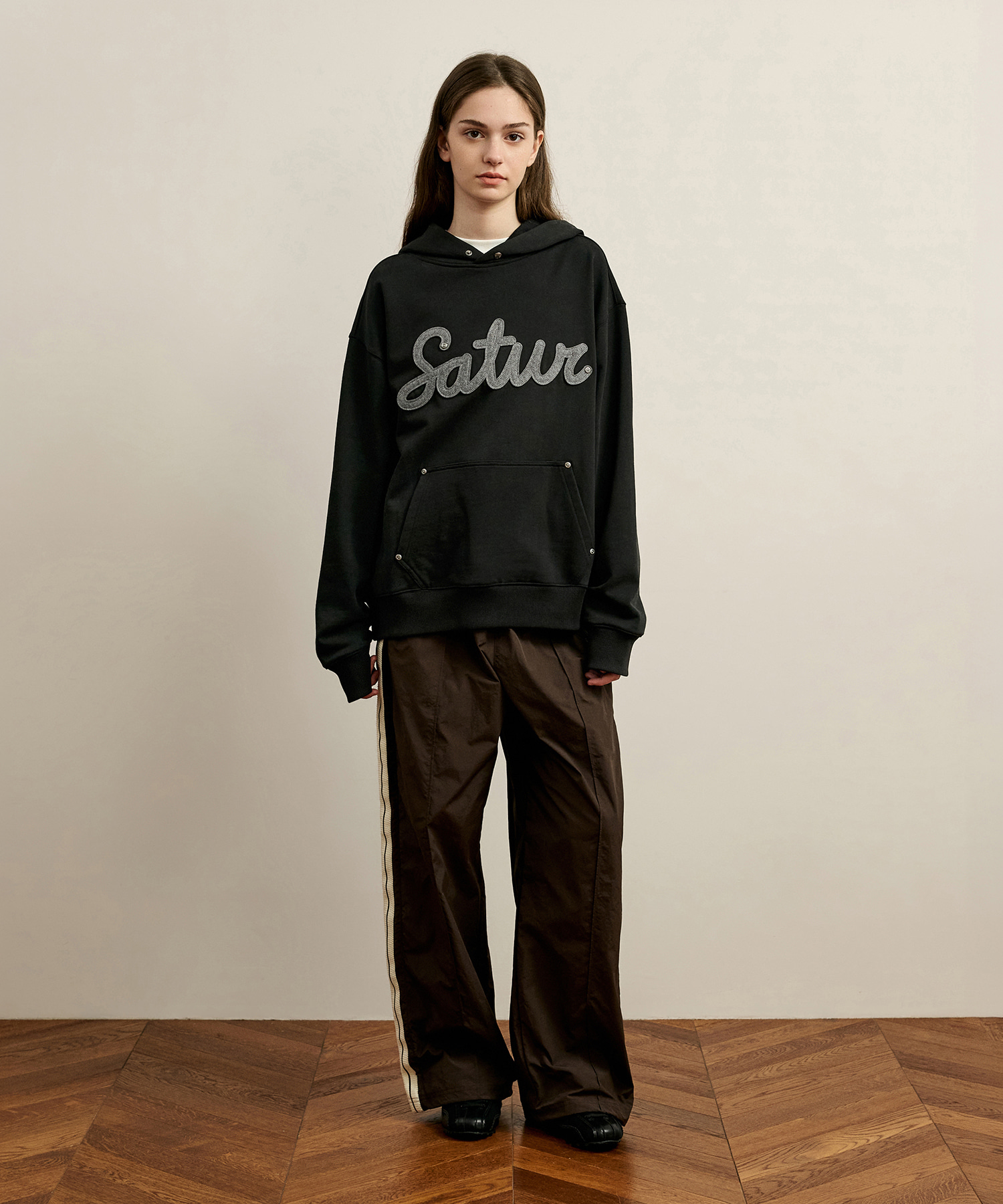 SATUR 貼布刺繡連帽長袖上衣 (U) Lugo Applique Hoodie