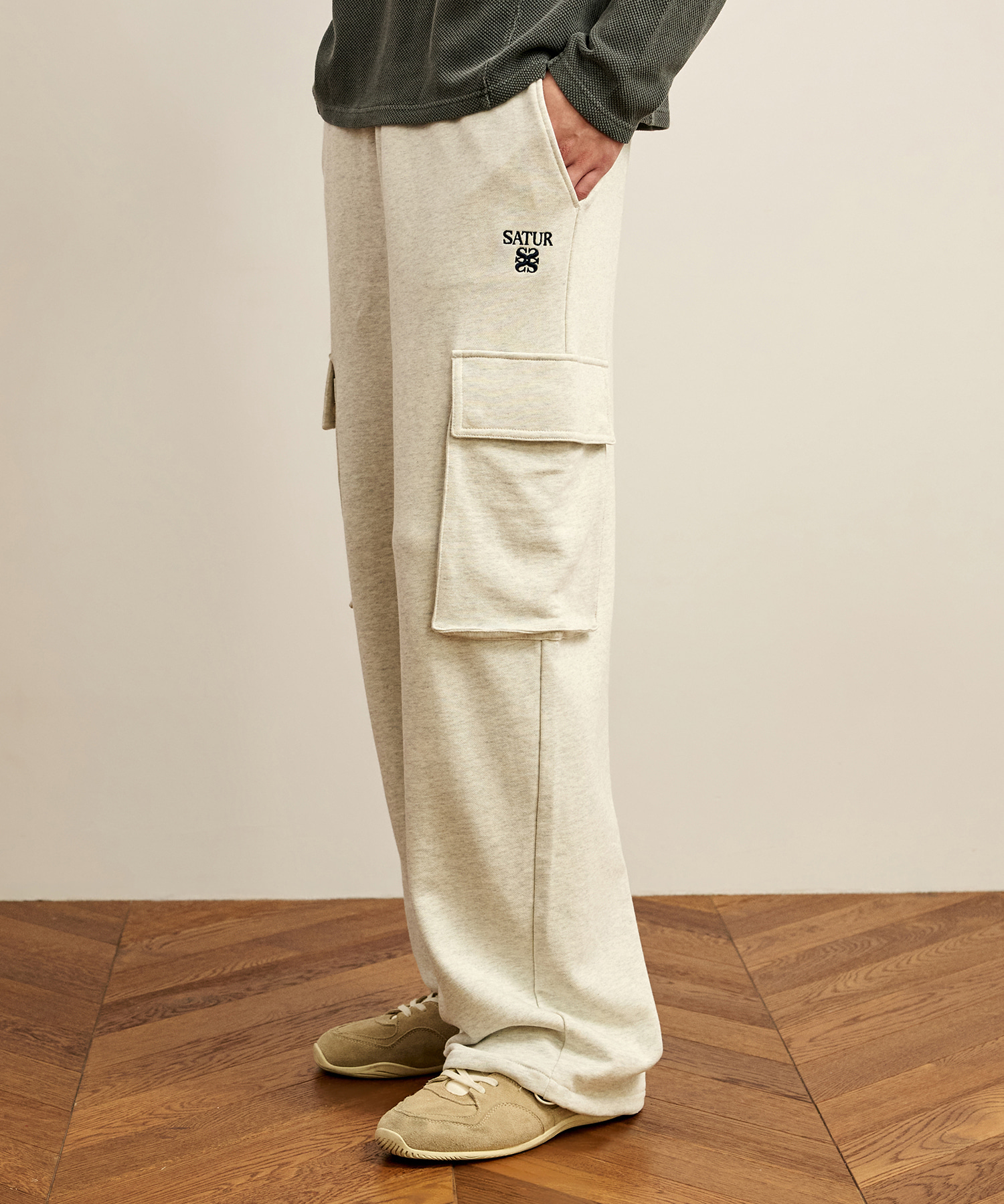 SATUR 工裝休閒長褲 (U) Loren Cargo Sweat Pants