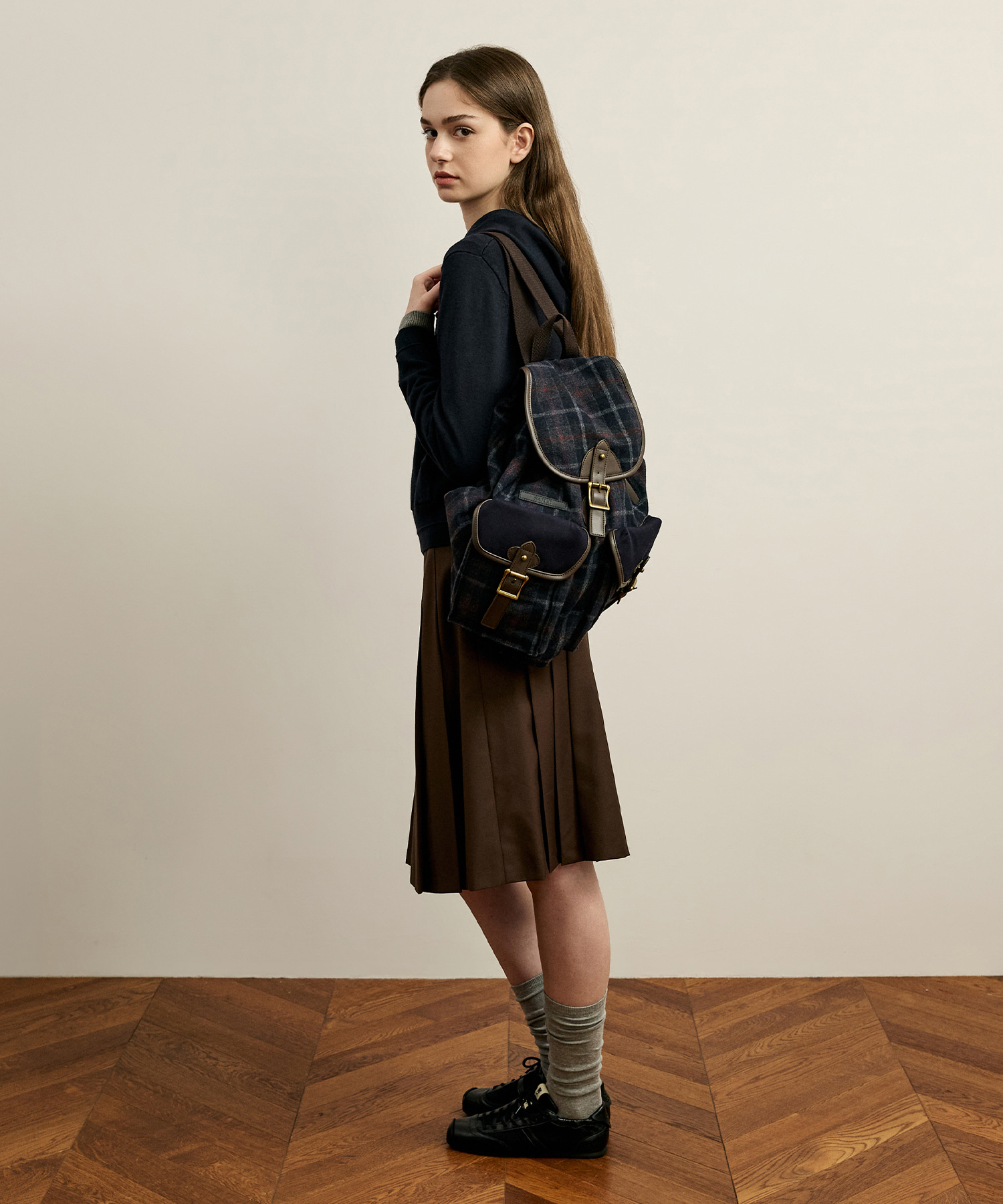 SATUR 前雙袋格紋水桶後背包 (U) Check Pocket Bucket Backpack
