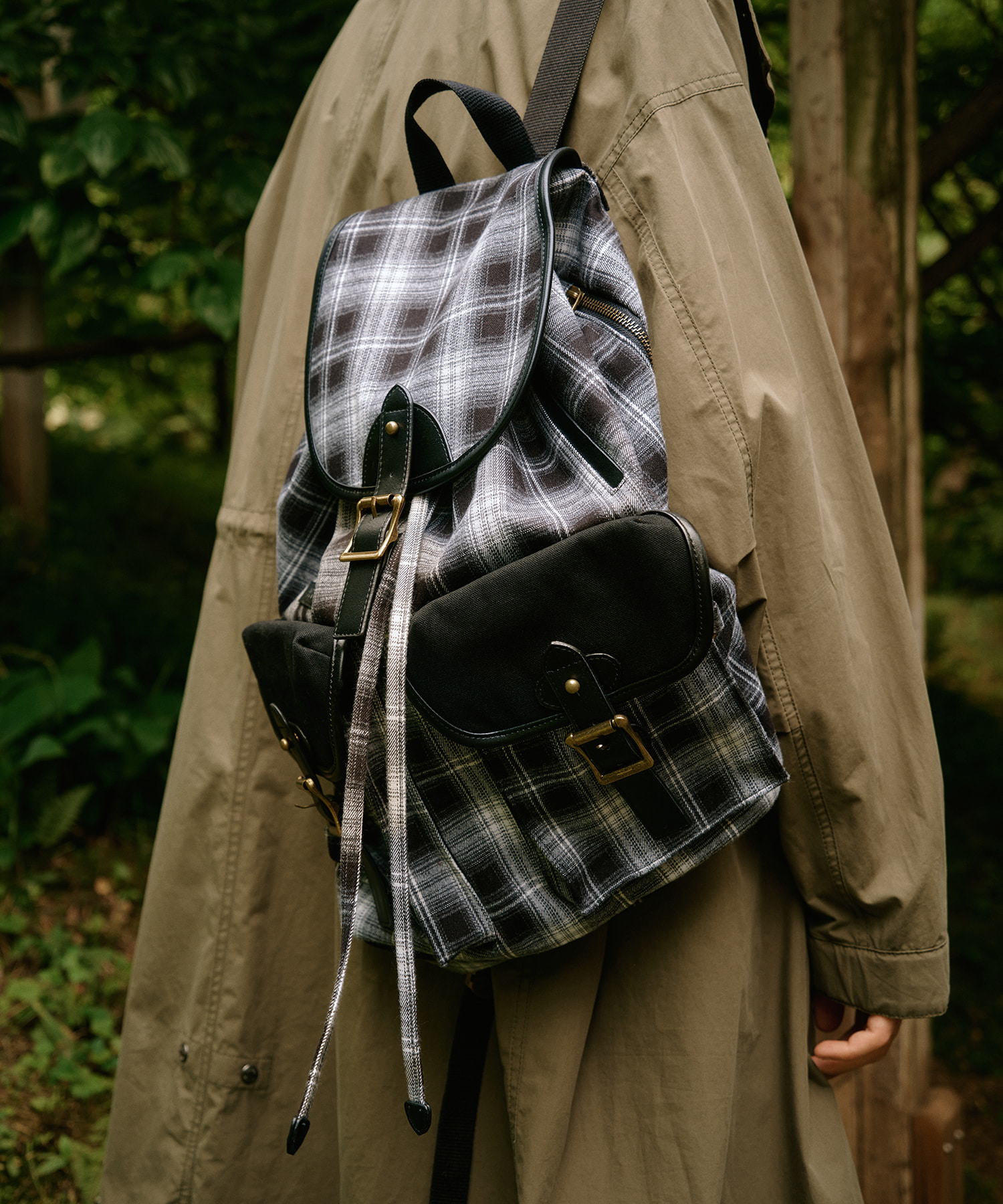 SATUR 前雙袋格紋水桶後背包 (U) Check Pocket Bucket Backpack