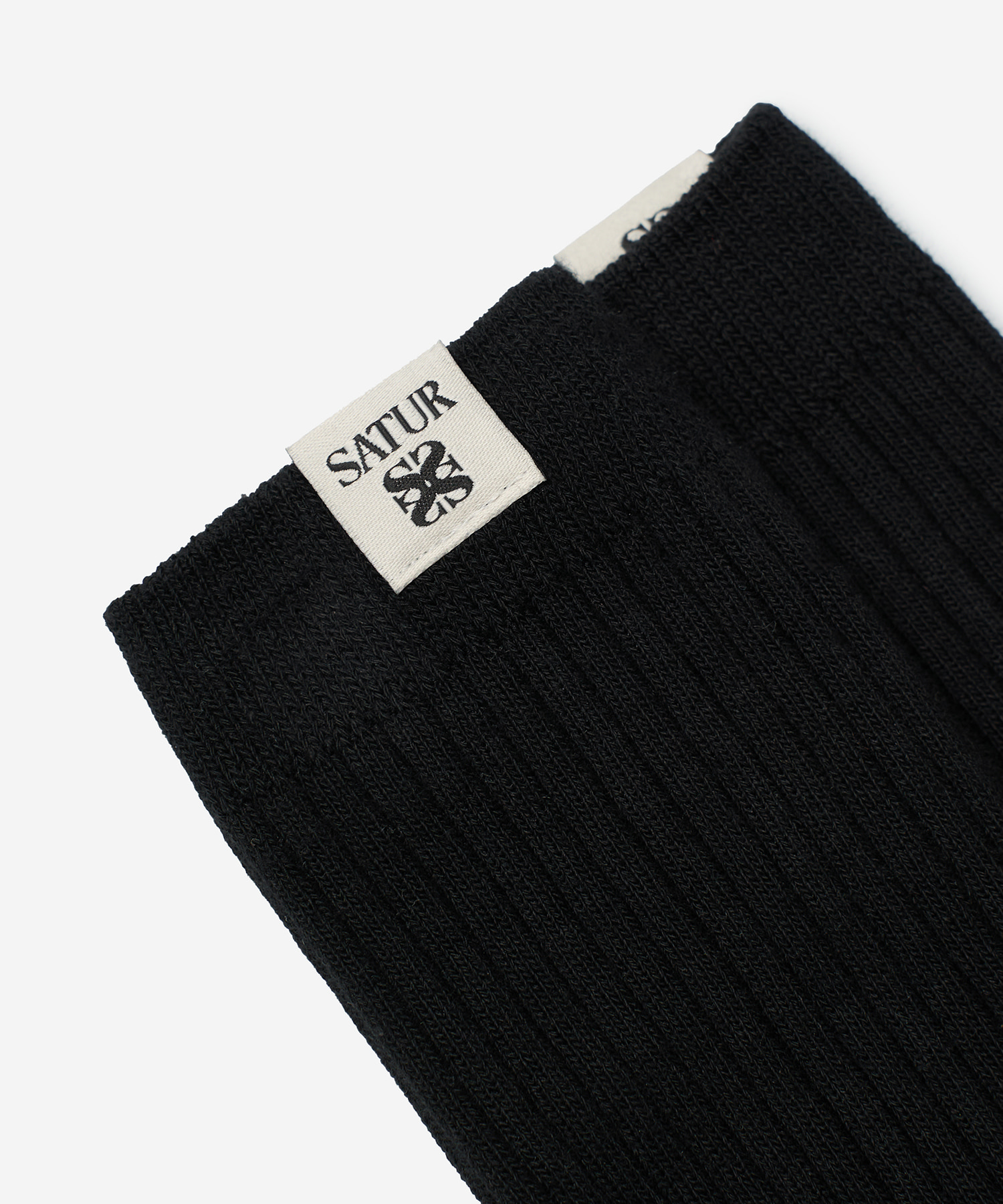 SATUR 經典織標中筒襪 (U) Basic Logo Label Socks