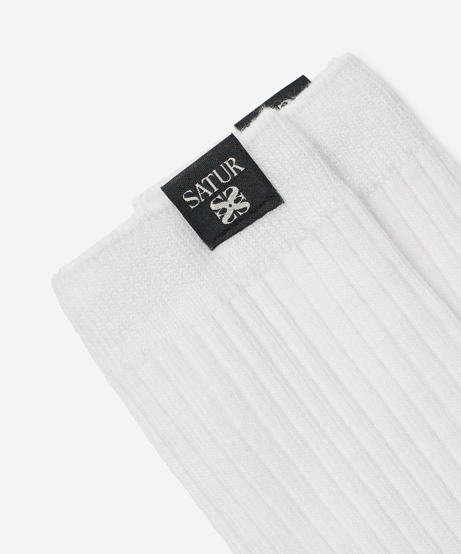 SATUR 經典織標中筒襪 (U) Basic Logo Label Socks