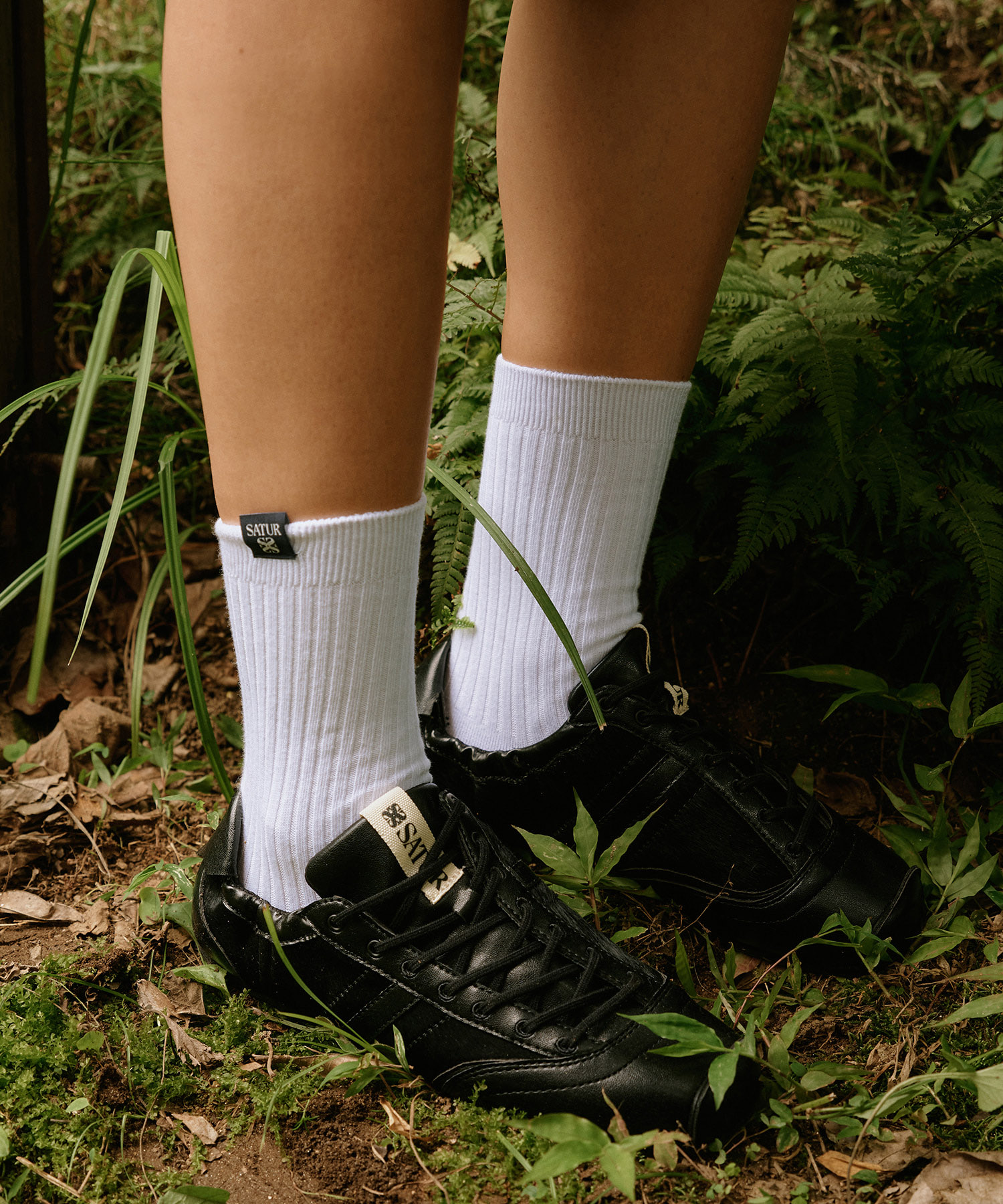 SATUR 經典織標中筒襪 (U) Basic Logo Label Socks