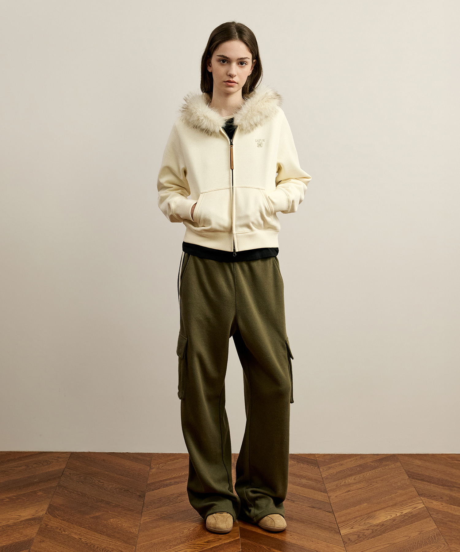 SATUR 毛絨連帽拉鍊外套 (W) Fur Hood Zip-Up