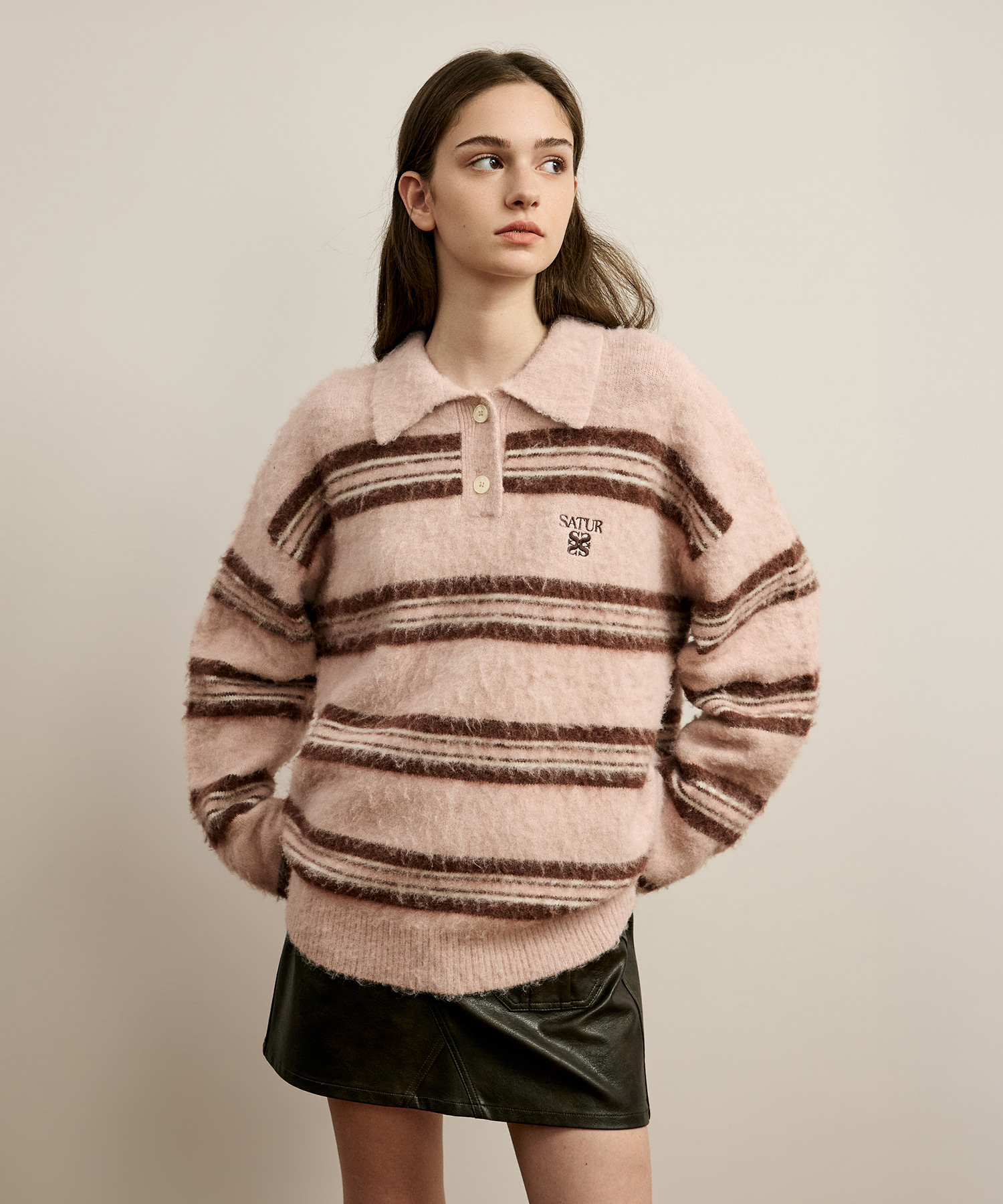 SATUR 條紋Polo領長袖針織衫 (U) Stripe Polo Knit