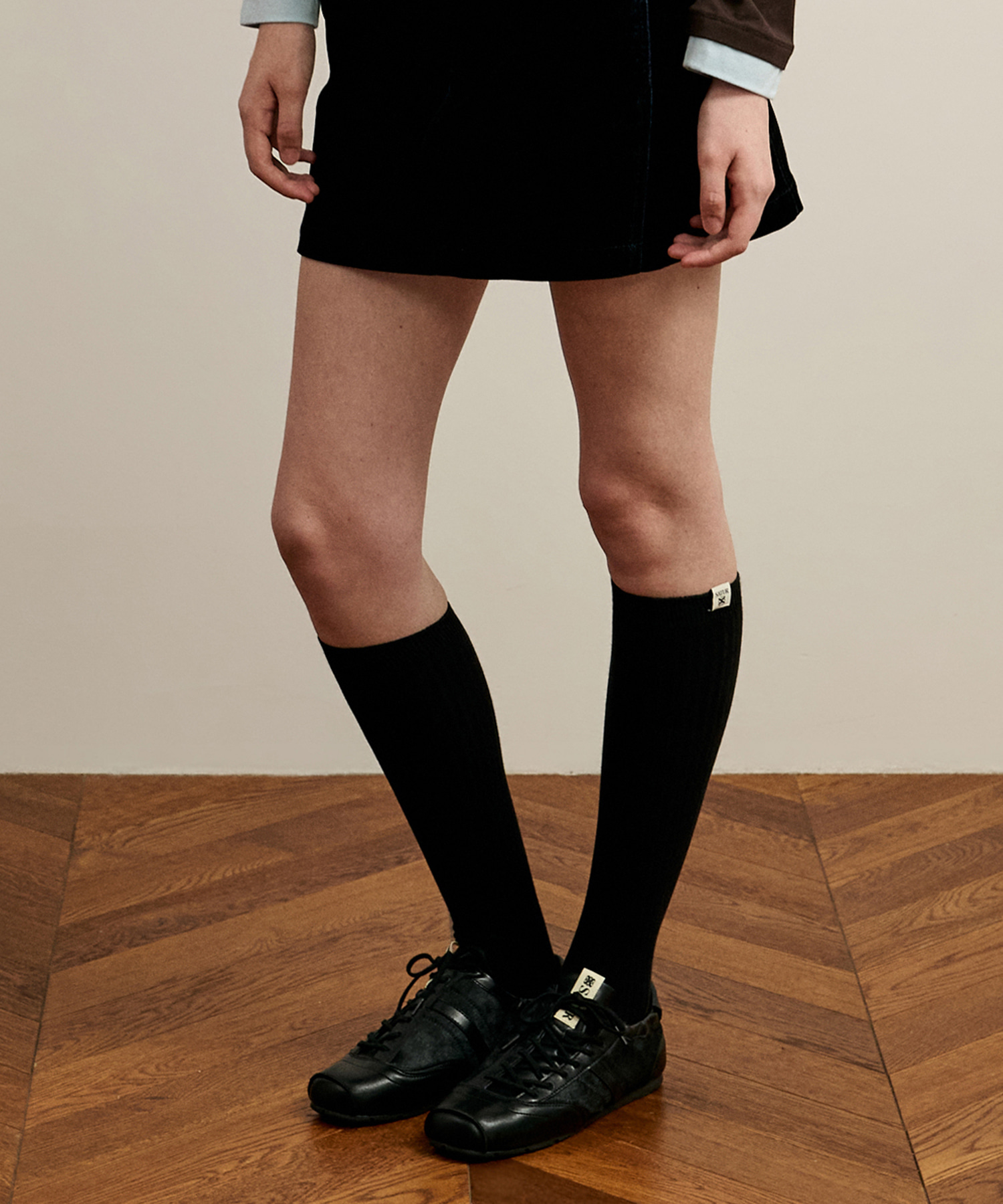 SATUR 經典織標及膝襪 (W) Basic Logo Label Knee Socks